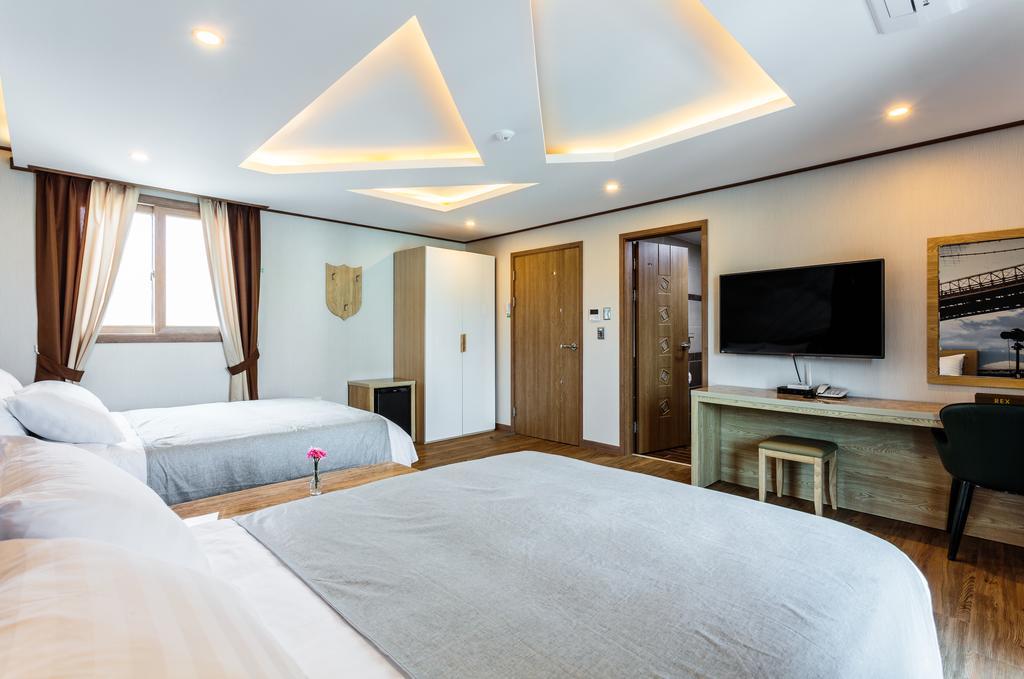 Rex Hotel Seogwipo Eksteriør bilde
